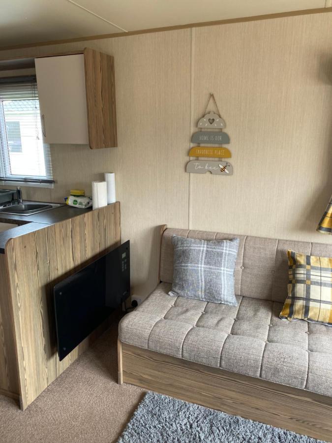 Haggerston Castle 6 Berth Caravan - Lakeside North 23 Apartment *